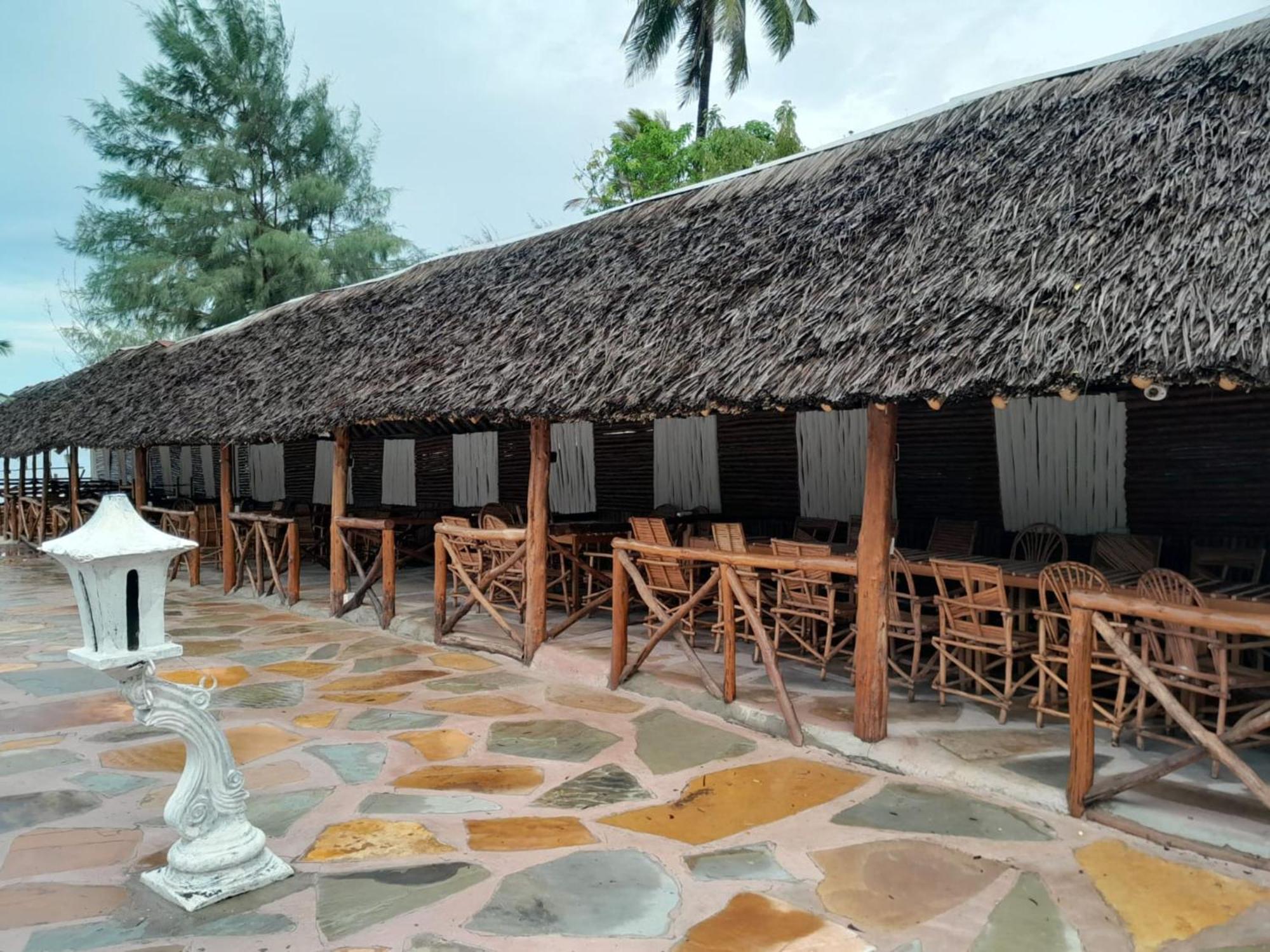 Oluwa Seun Beach Cottages, Mtwapa Mombasa Exteriör bild