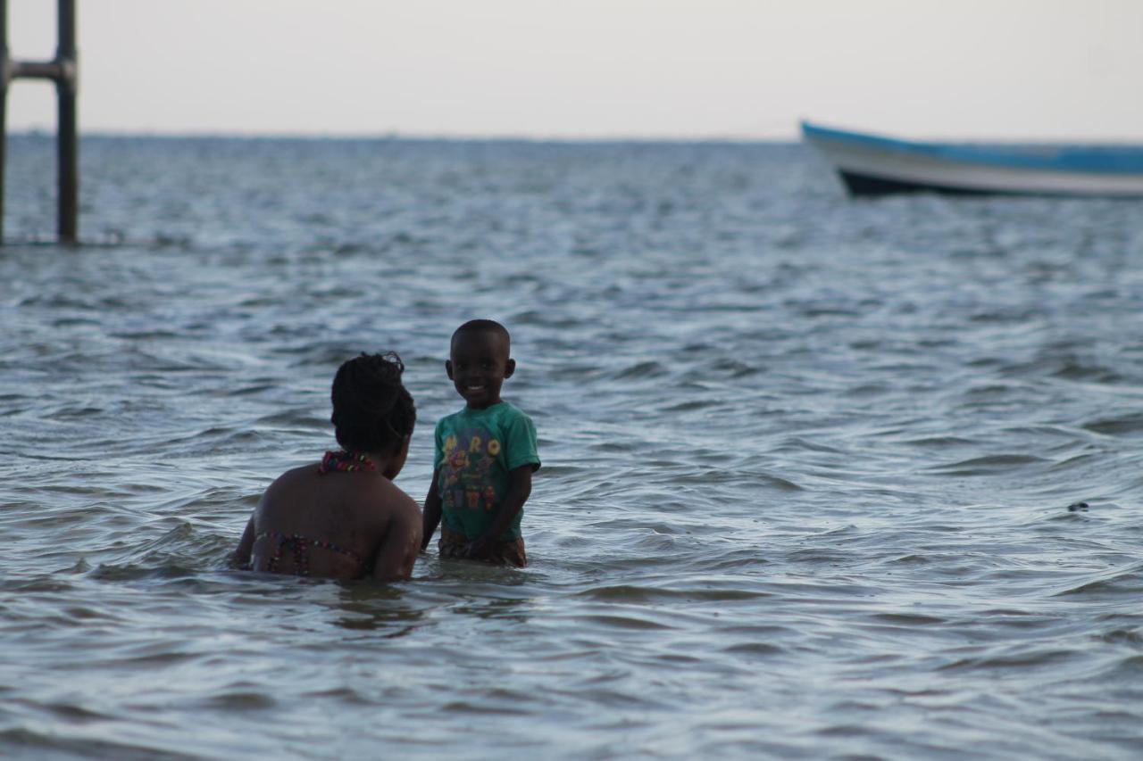 Oluwa Seun Beach Cottages, Mtwapa Mombasa Exteriör bild